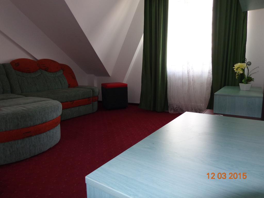 Hotel Cygnus Τουλσέα Δωμάτιο φωτογραφία