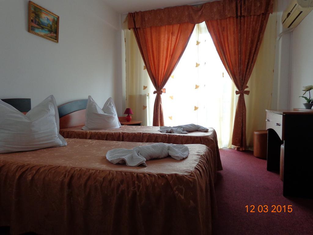 Hotel Cygnus Τουλσέα Δωμάτιο φωτογραφία