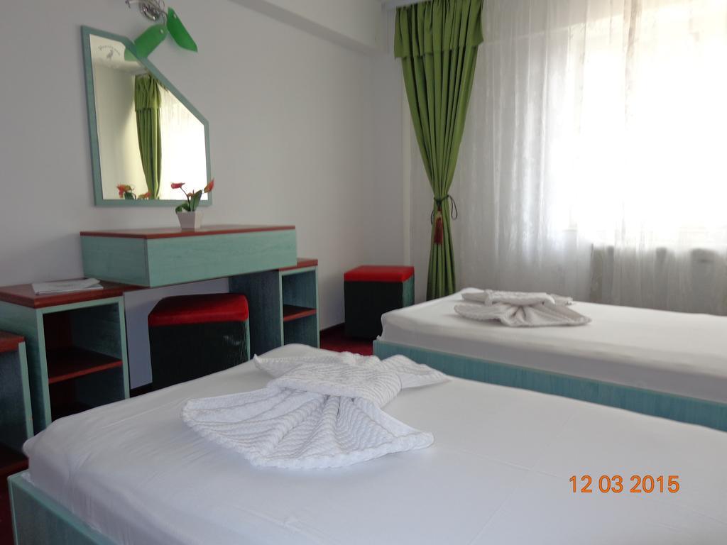 Hotel Cygnus Τουλσέα Δωμάτιο φωτογραφία